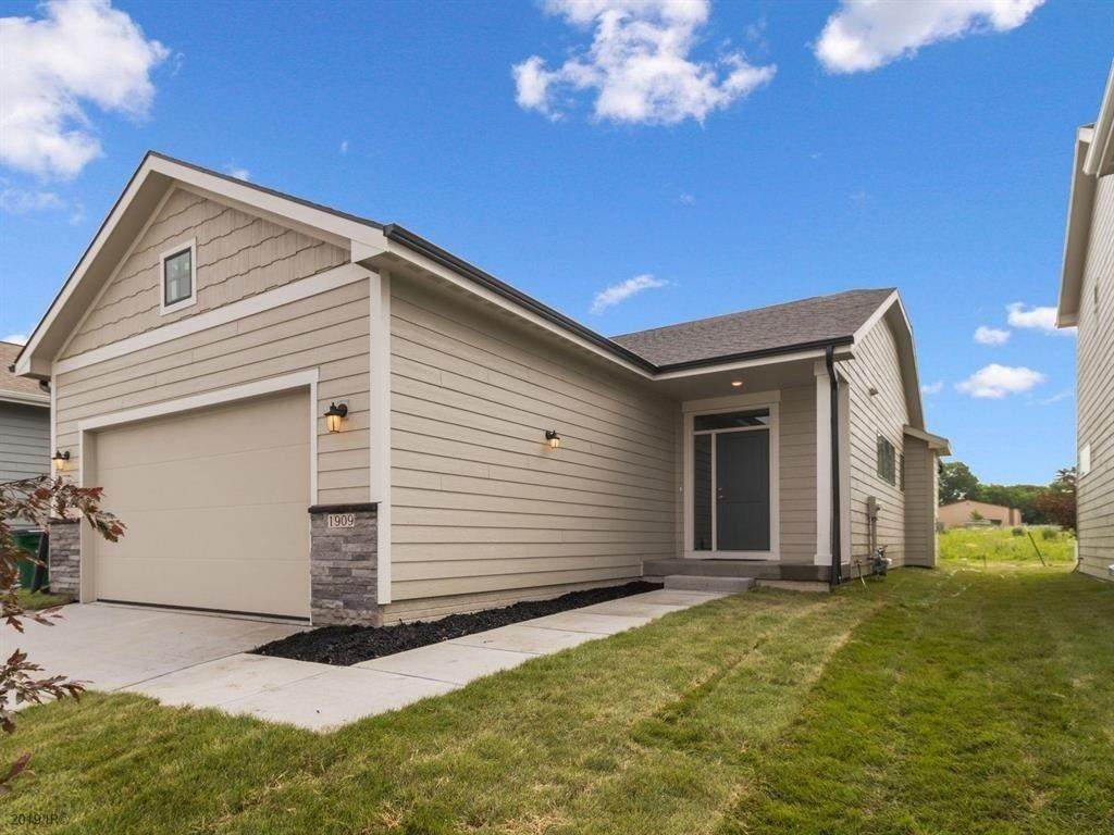 1909 Heritage Drive - Photo 1