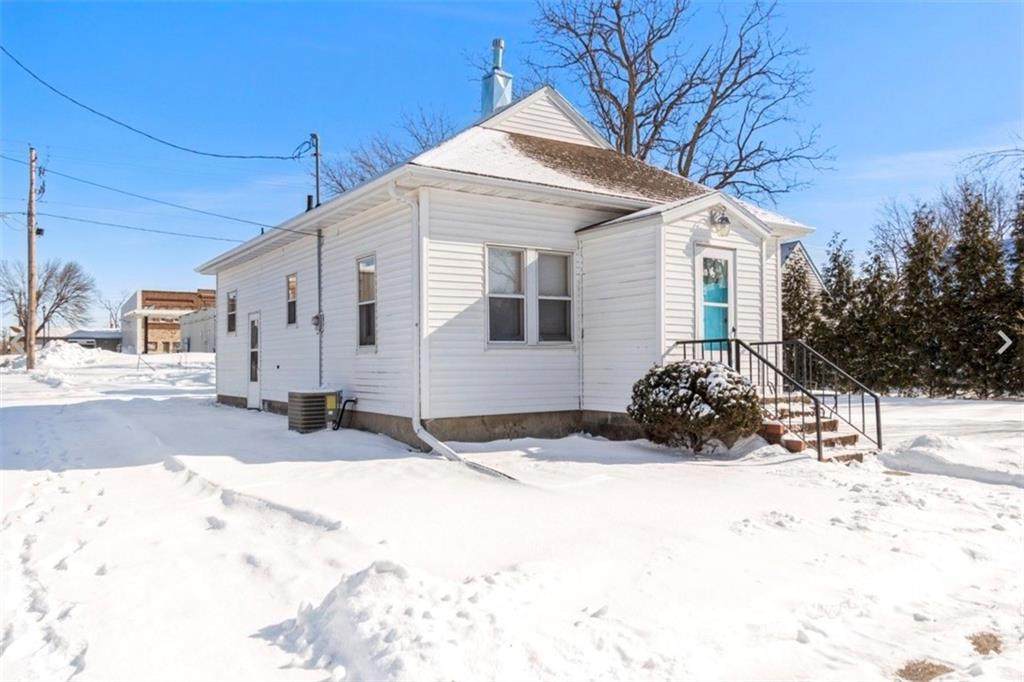 201 Walnut Avenue - Photo 1