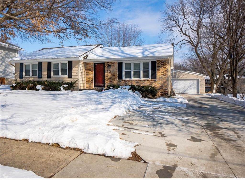 301 Valley West Drive - Photo 1
