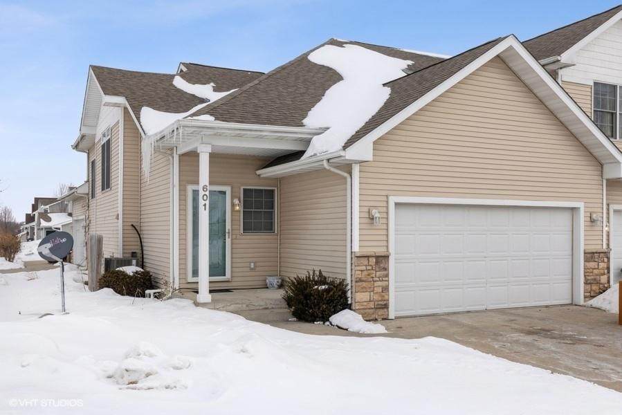 601 4th Street - Photo 1