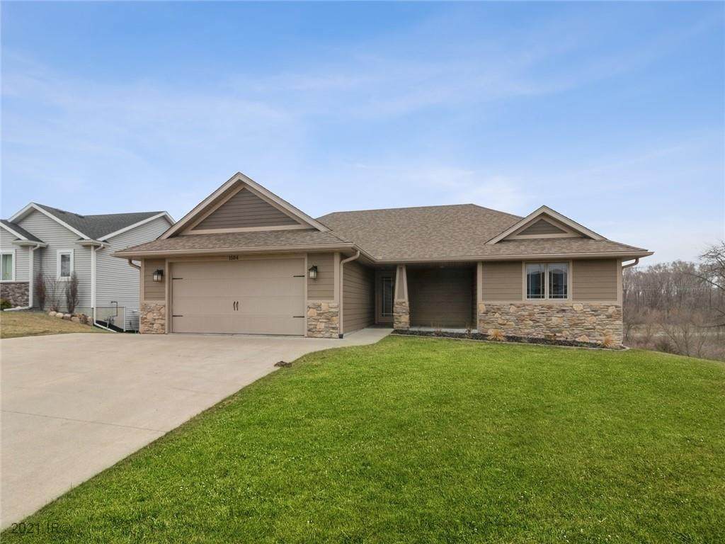 1504 Henderson Place - Photo 1