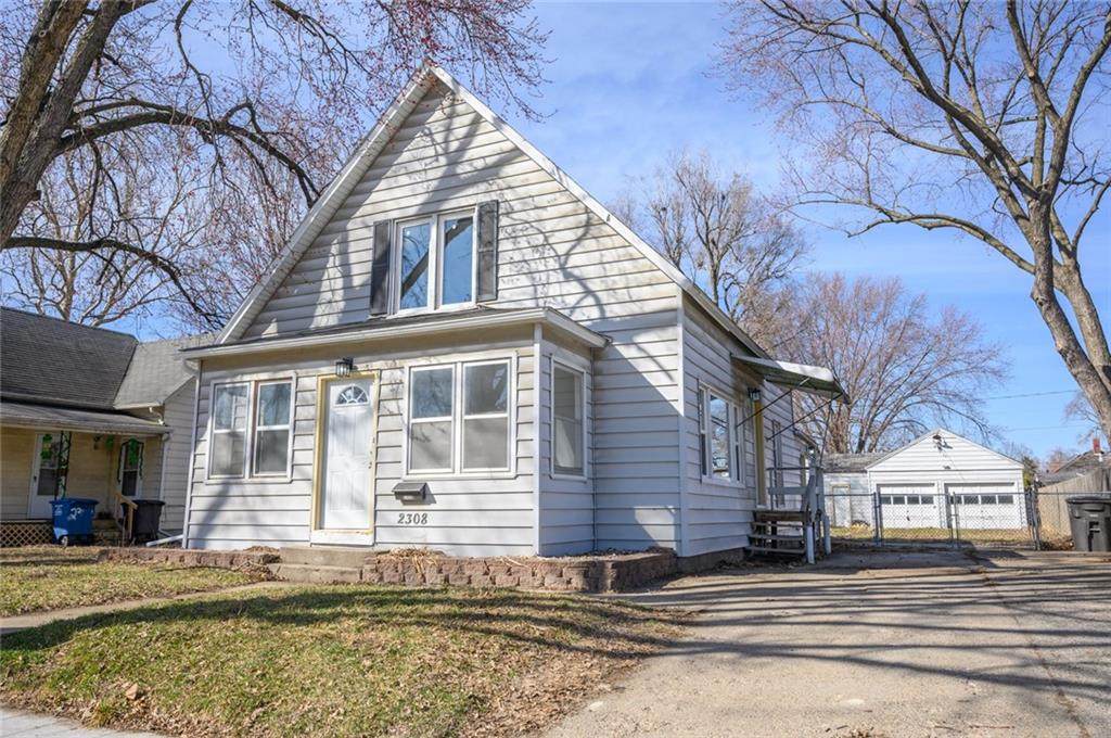 2308 Walnut Street - Photo 1
