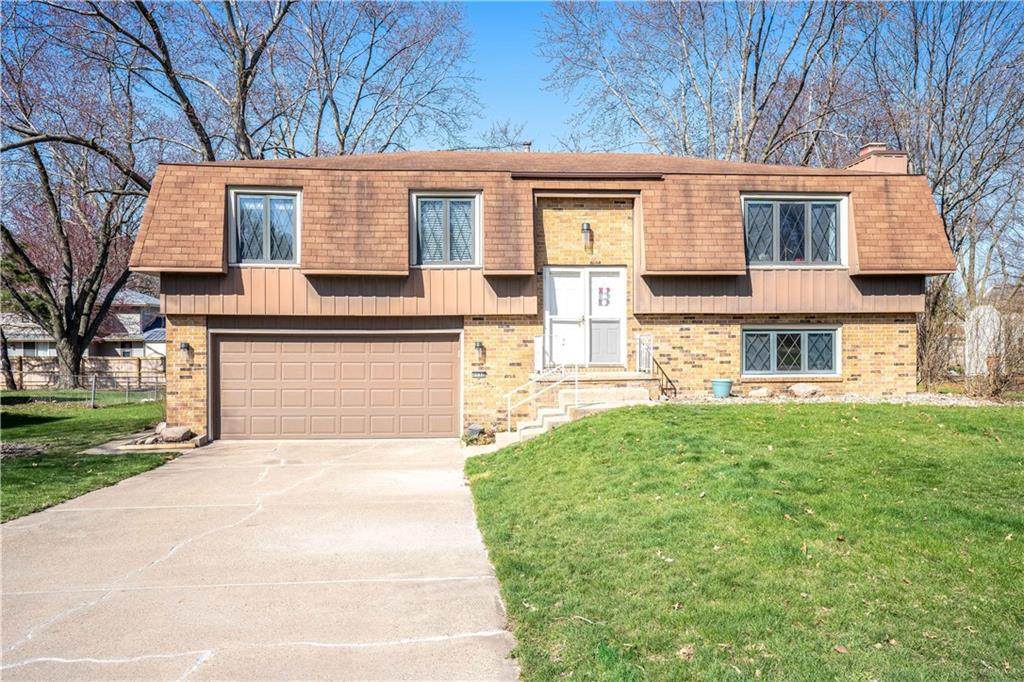 1132 Maplenol Drive - Photo 1