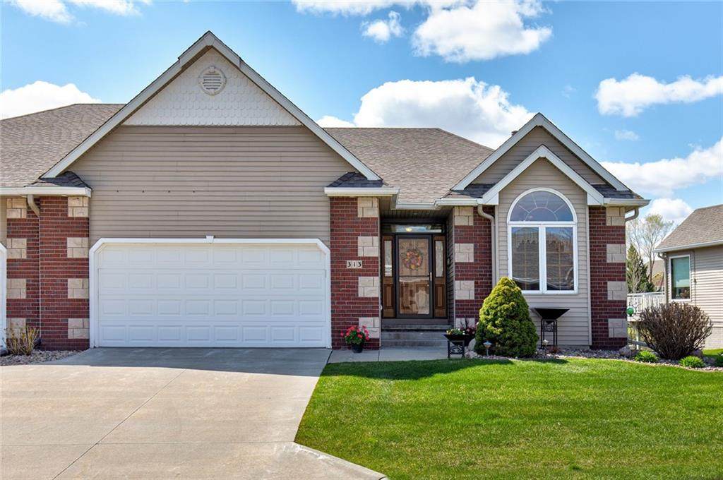 313 Eaglewood Drive - Photo 1