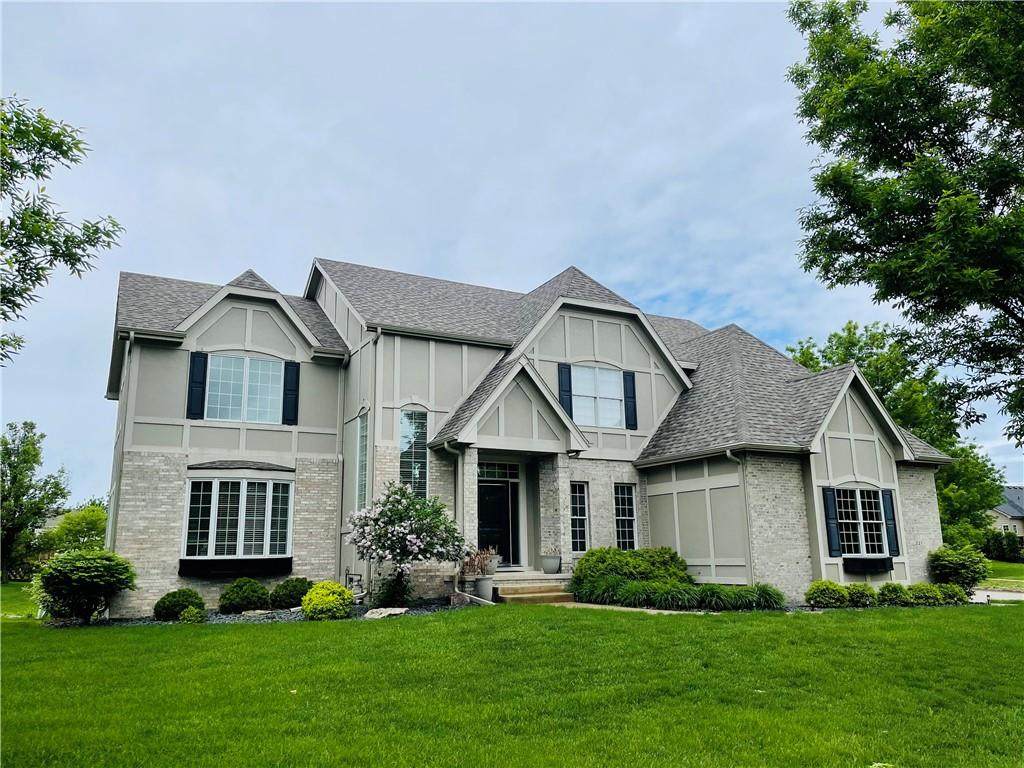 2210 Trilein Drive - Photo 1