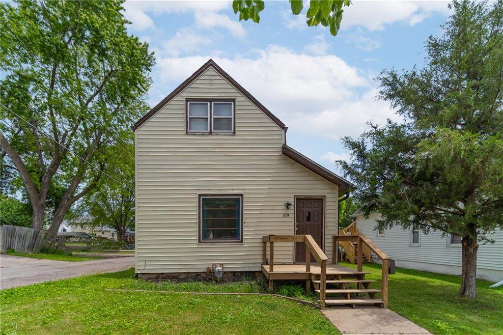 109 15th Street - Photo 1