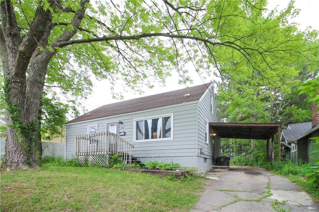 3301 8 Street - Photo 1