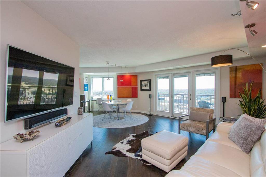 300 Walnut Street - Photo 1