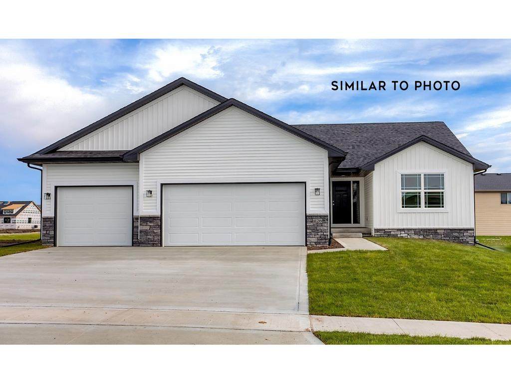 864 Mcintosh Drive - Photo 1