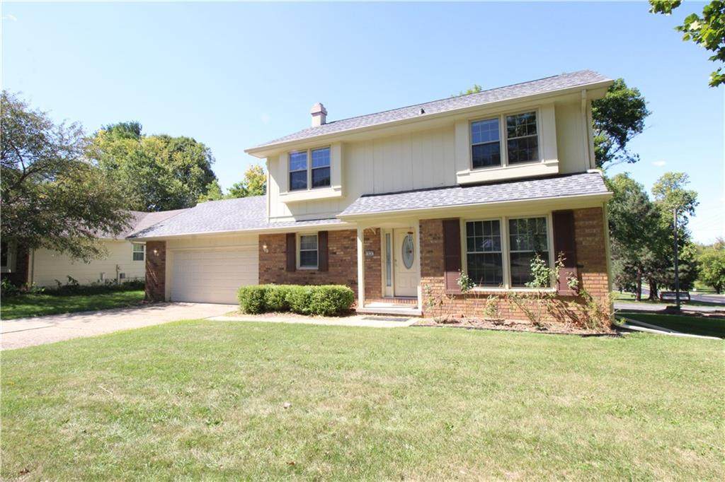 924 45th Street - Photo 1
