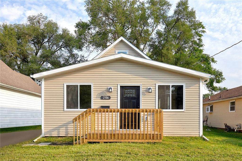 2106 Grand Avenue - Photo 1