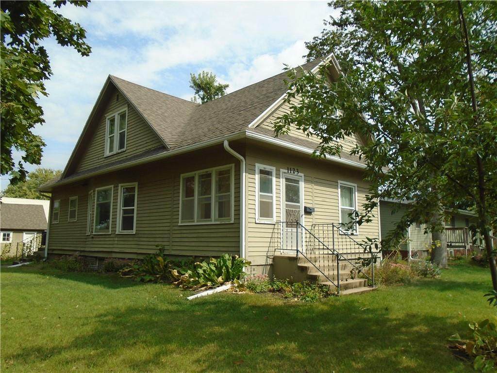 1123 1st Street - Photo 1