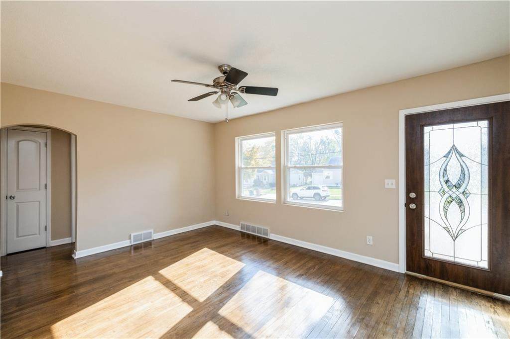 1425 Locust Street - Photo 1