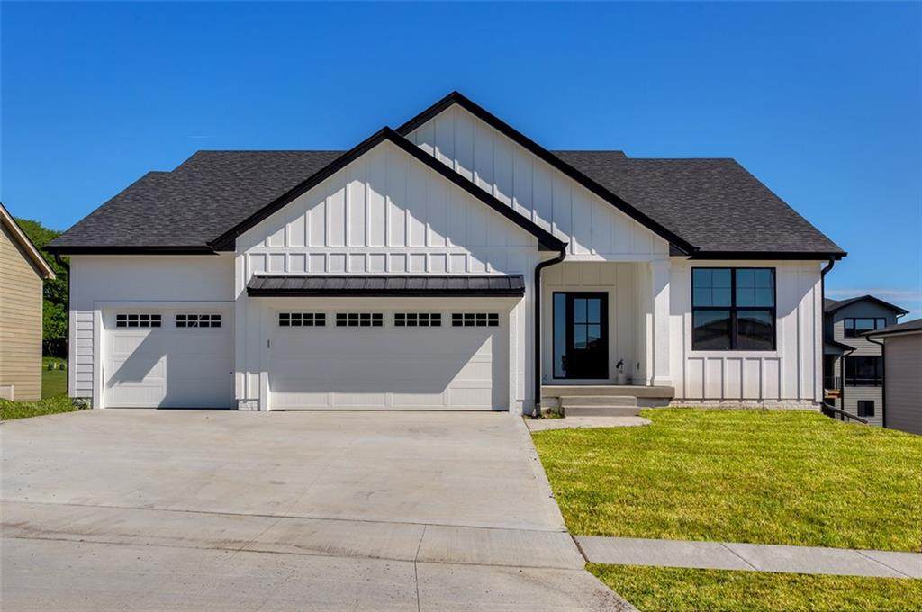 400 Gracewood Drive - Photo 1