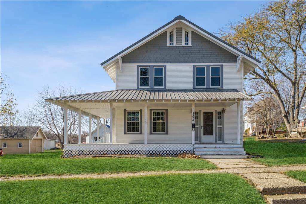 305 4th Street - Photo 1