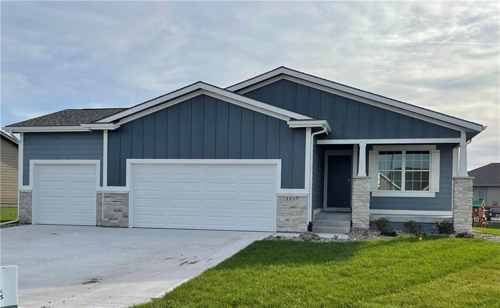 1807 31st Street - Photo 1