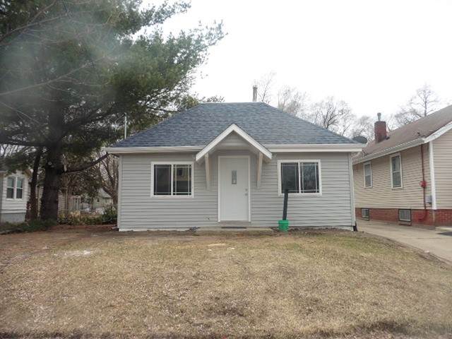 2221 Des Moines Street - Photo 1