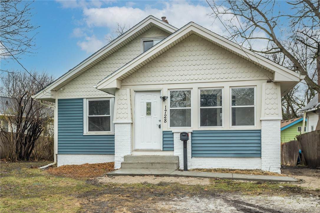 1728 Northwest Drive - Photo 1