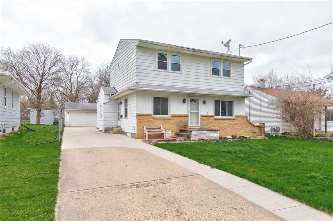 3422 32nd Street - Photo 1
