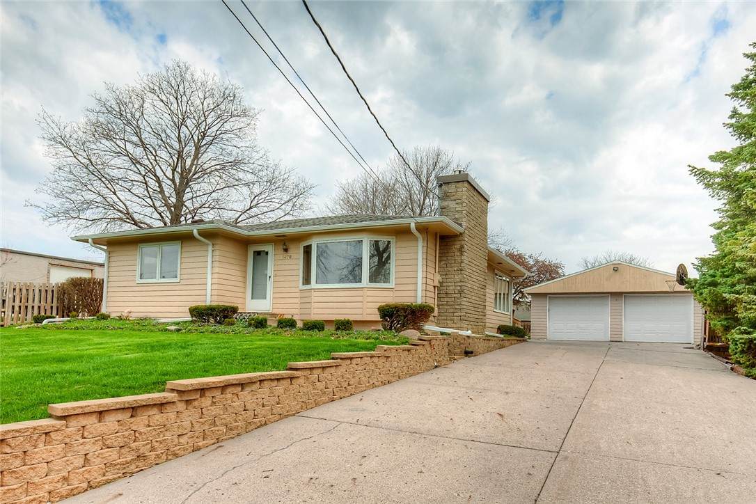 1470 Diehl Avenue - Photo 1
