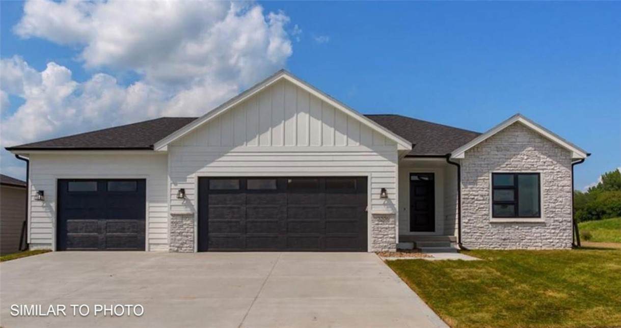 3203 27th Circle - Photo 1