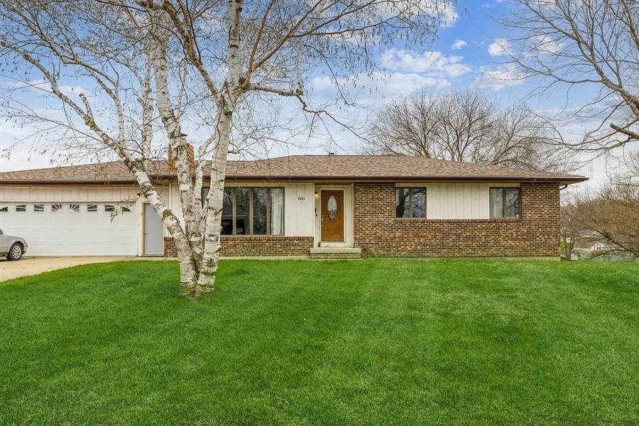 800 4th Street - Photo 1
