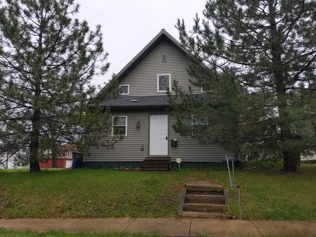 1933 10th Street - Photo 1