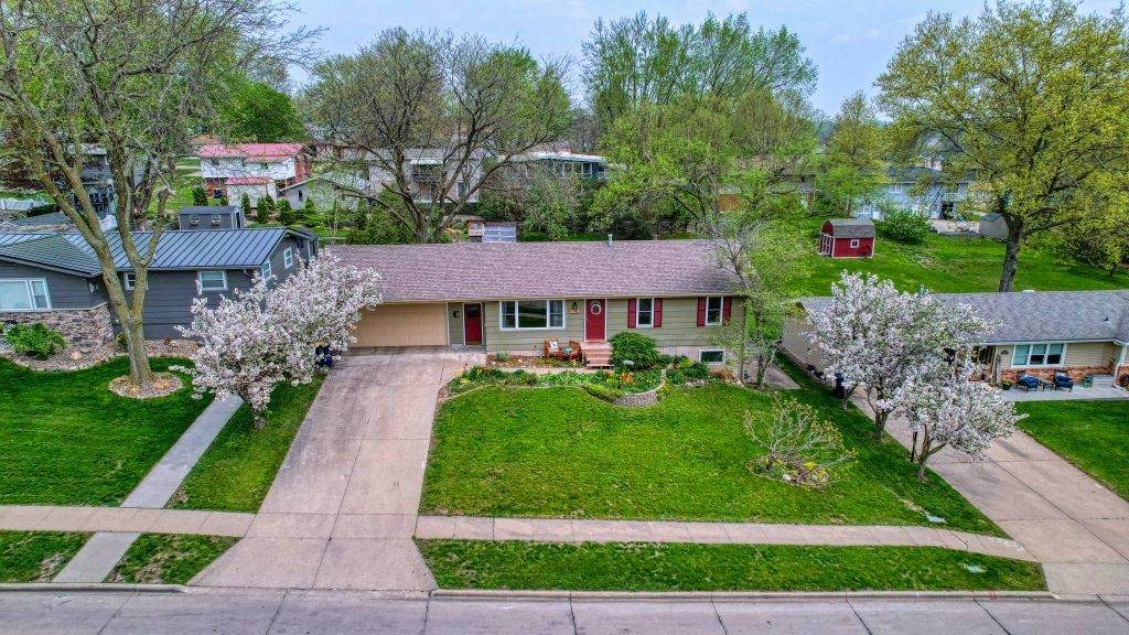 106 Independence Street - Photo 1