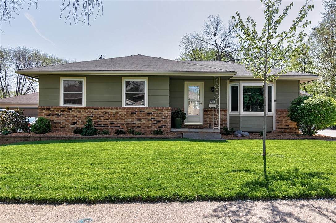 809 Innsbruck Drive - Photo 1