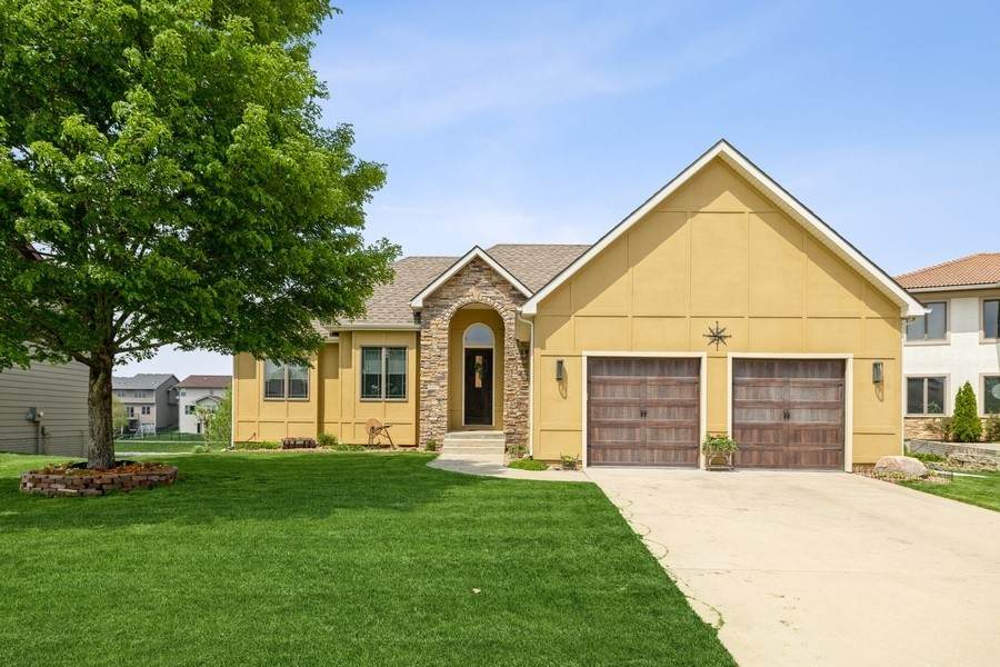 395 Carefree Lane - Photo 1