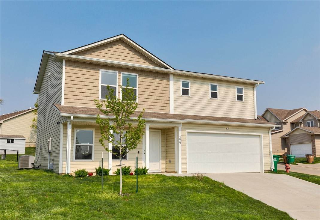 229 Maple Avenue - Photo 1