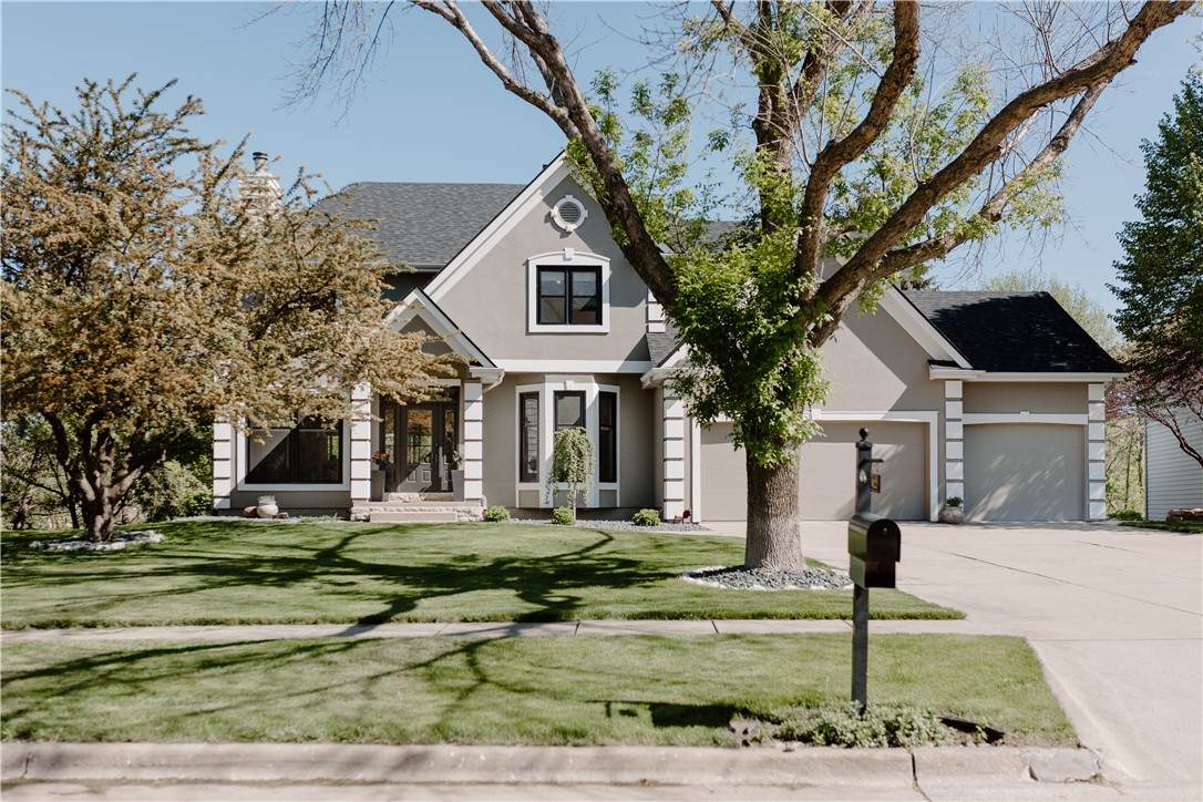 1922 Lancaster Drive - Photo 1