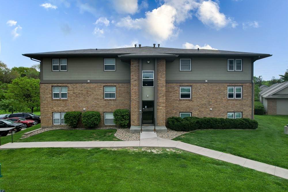 3405 Woodland Avenue - Photo 1