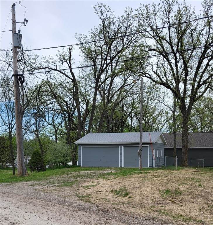 103 North Drive - Photo 1