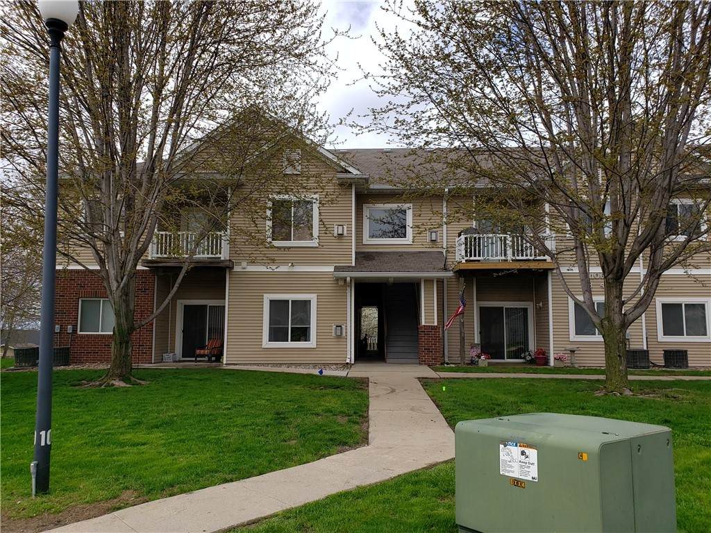 1106 6th Street - Photo 1