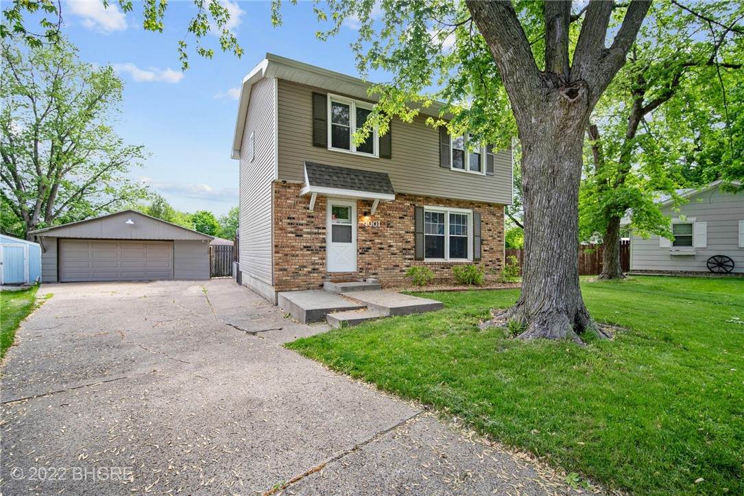 4001 Leyden Avenue - Photo 1