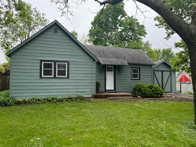 904 6th Street - Photo 1