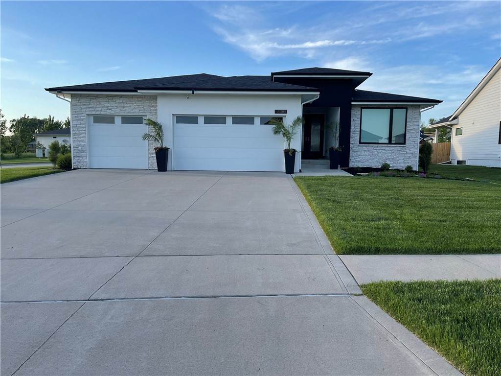 8385 Aspen Drive - Photo 1