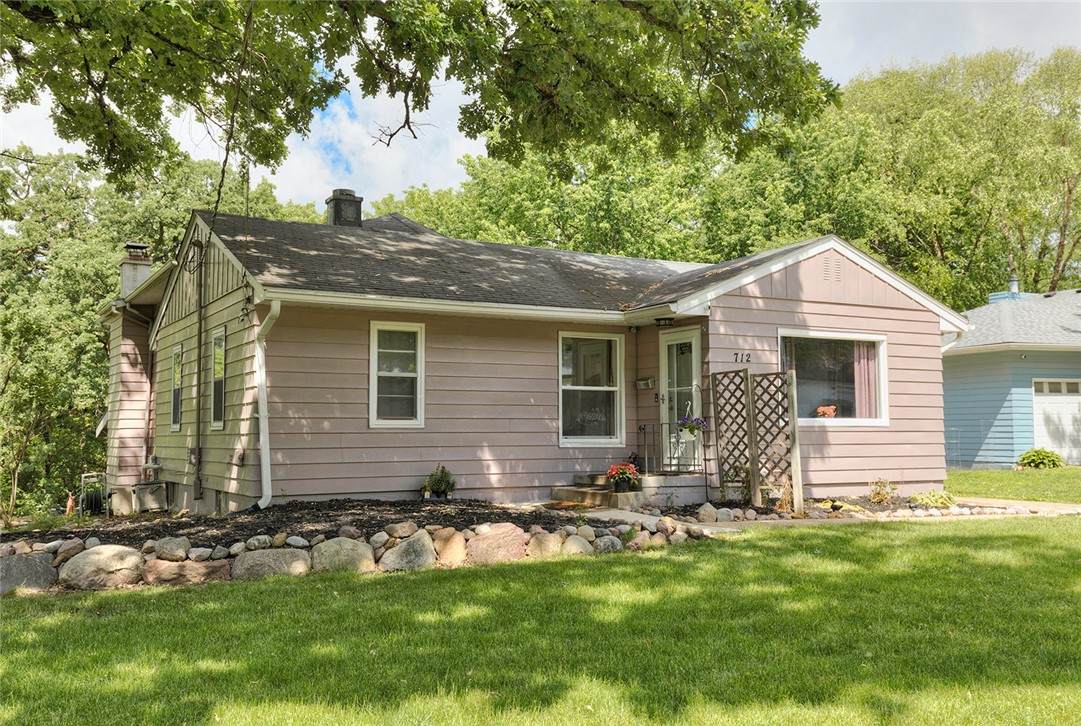 712 64th Street - Photo 1