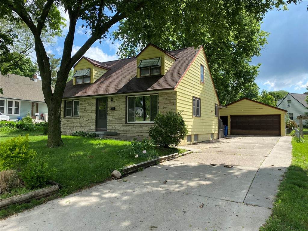 1153 Cummins Parkway - Photo 1