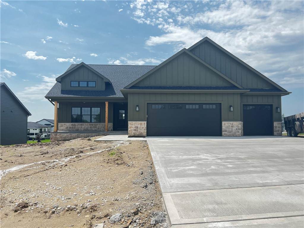 2922 Brentwood Circle - Photo 1