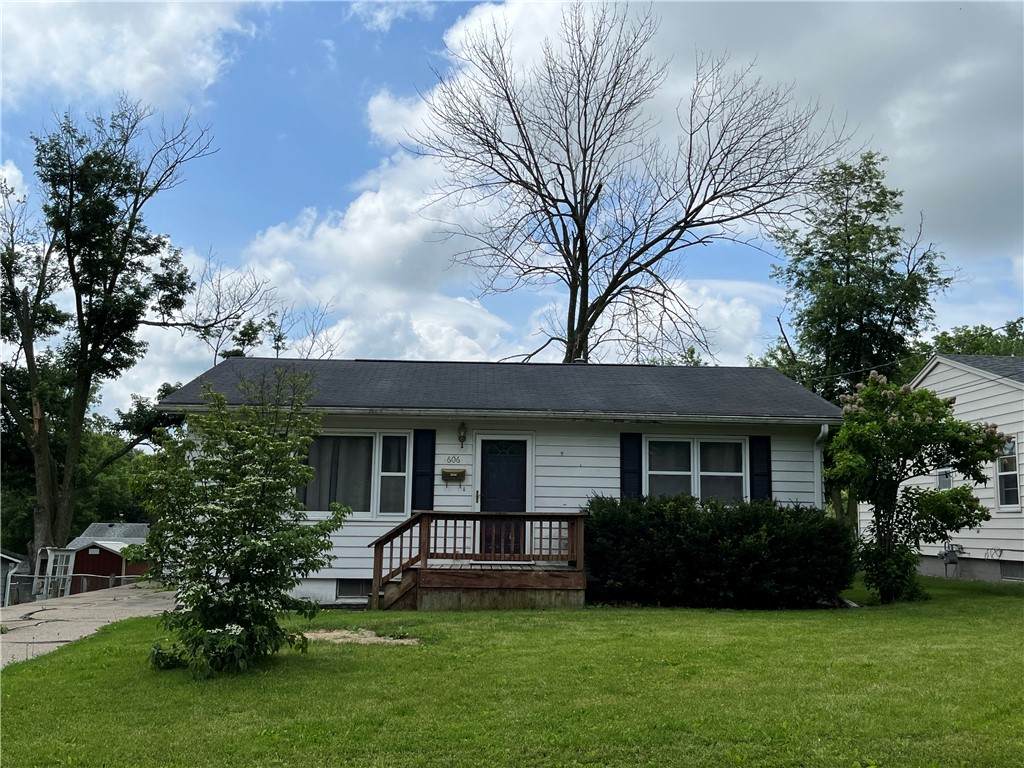 606 Cronkhite Street - Photo 1