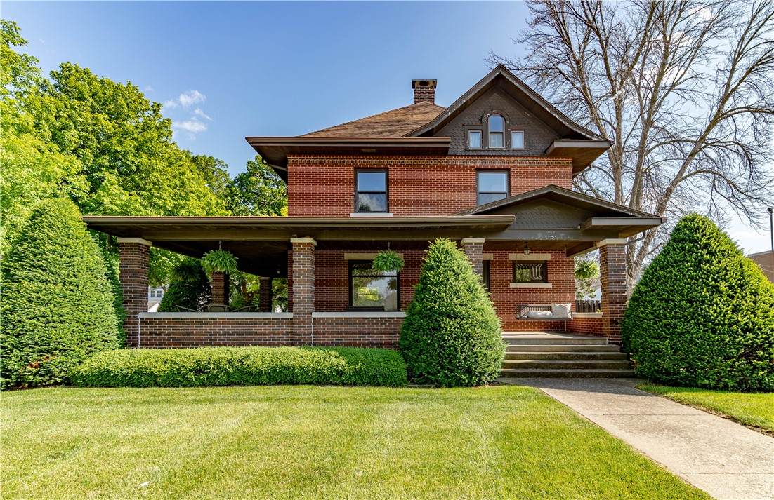 701 9th Street - Photo 1
