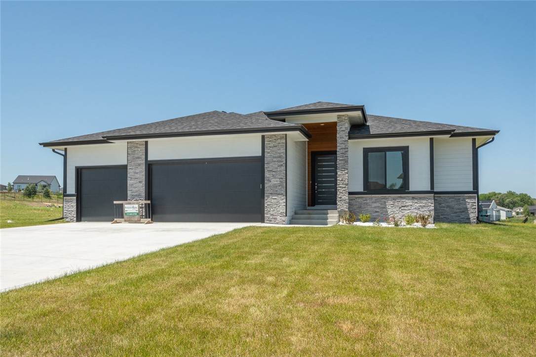 2590 Knottingham Circle - Photo 1