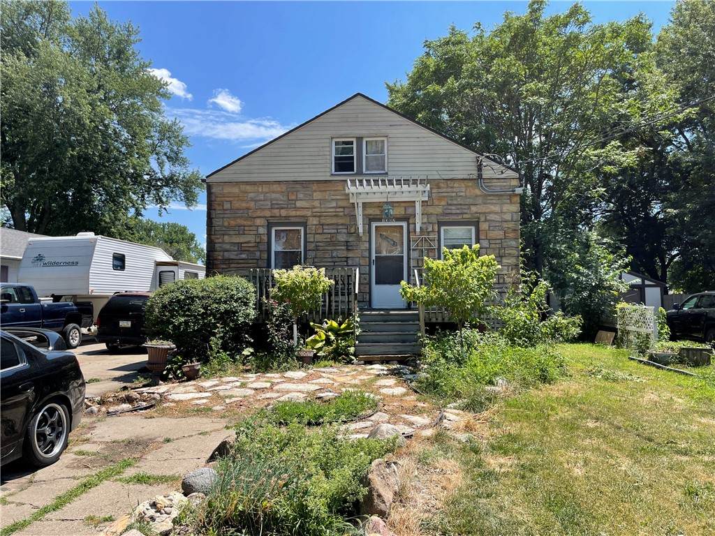 1302 Lewis Avenue - Photo 1