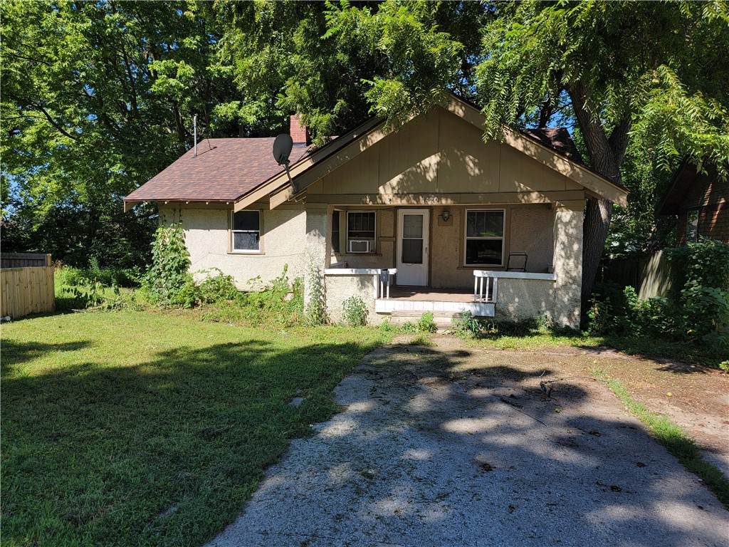 1420 Goddard Court - Photo 1