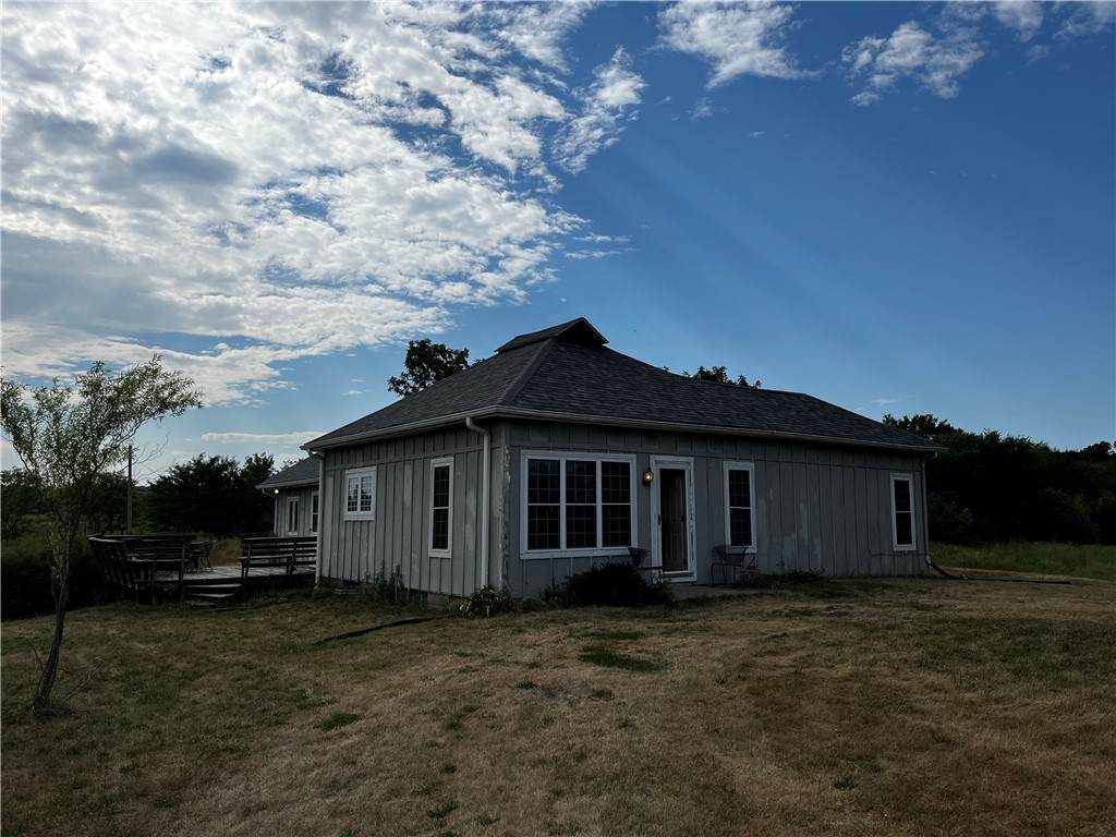 3031 Clanton Creek Road - Photo 1