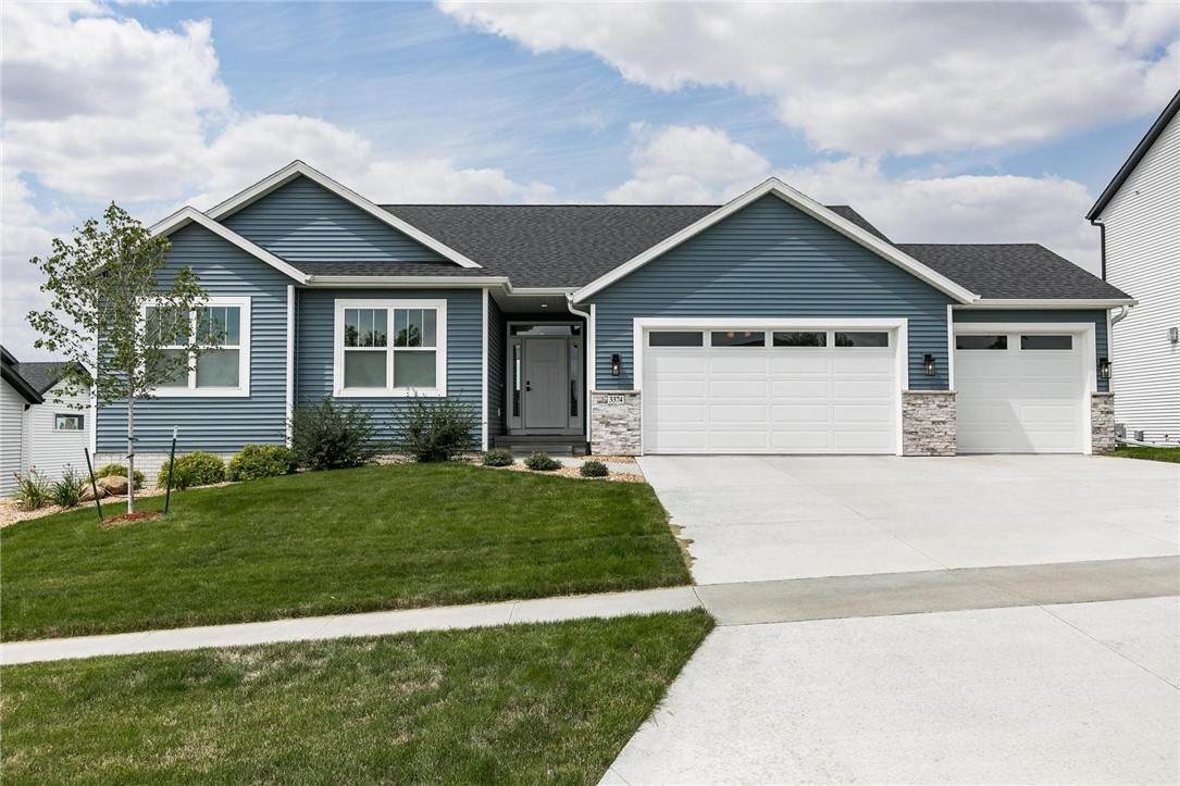 3374 Edgebrooke Drive - Photo 1