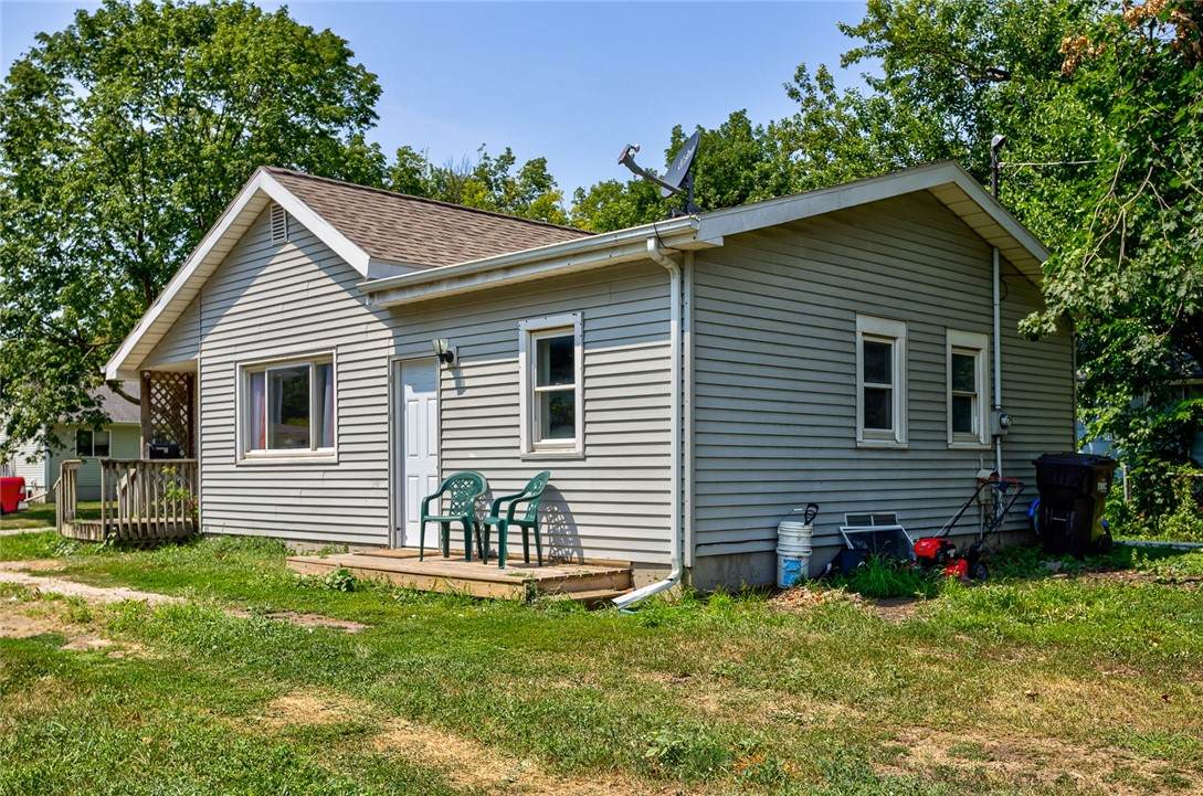 1222 Monona Street - Photo 1