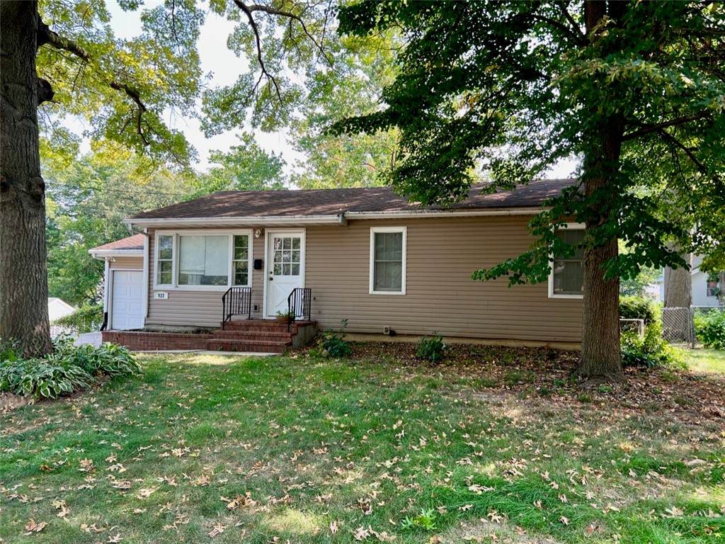 932 12th Street - Photo 1